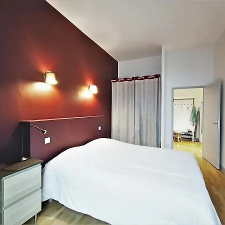 Superbe T2 Avec Balconnets En Centre-ville, 3***, Proche Thermes Et ! - Fr-1-555-47 *